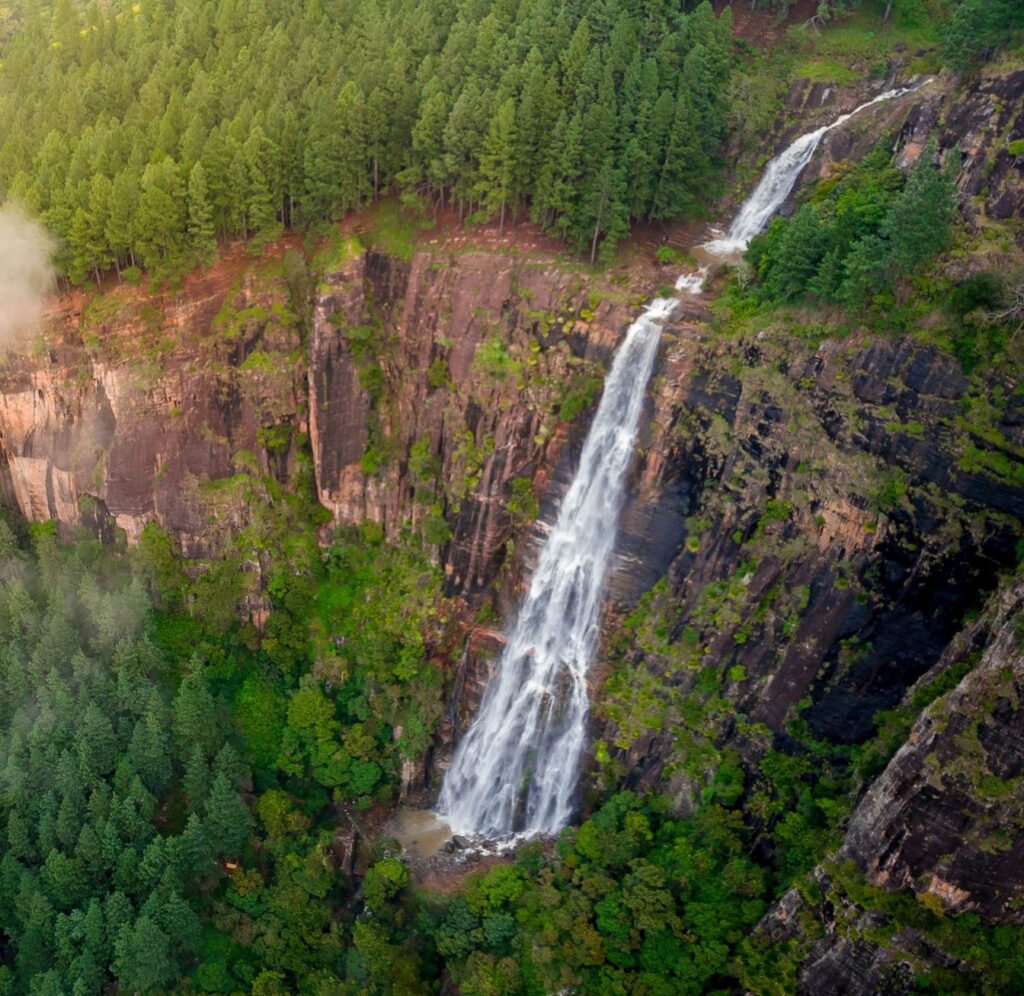 Bambarakanda Falls