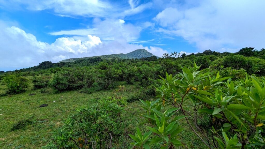 Manigala Knuckles Mountain Range